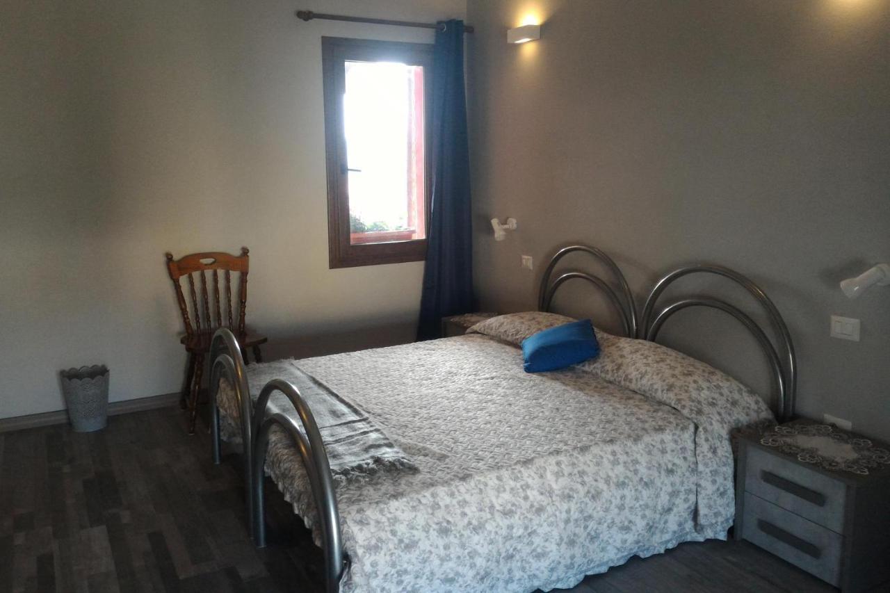 Corona Bed & Breakfast Сардара Екстер'єр фото