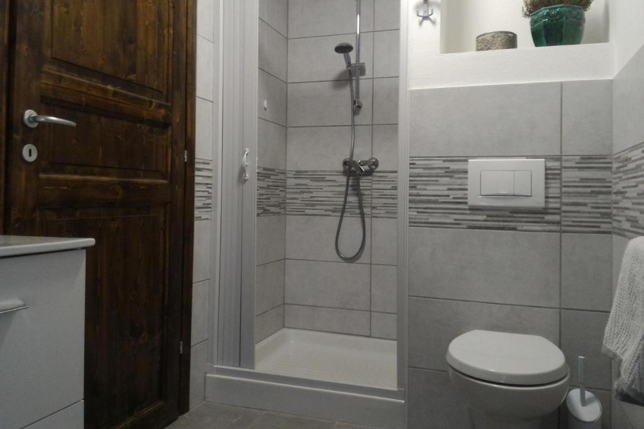 Corona Bed & Breakfast Сардара Екстер'єр фото