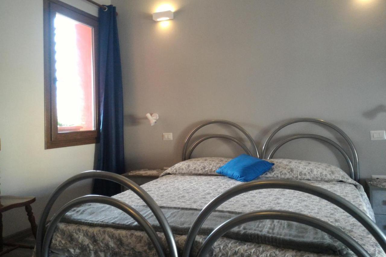 Corona Bed & Breakfast Сардара Екстер'єр фото