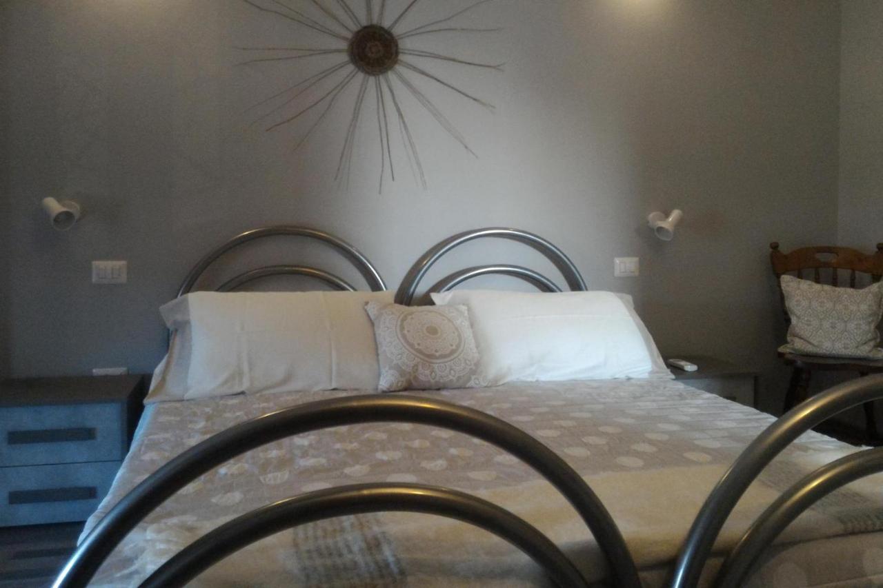 Corona Bed & Breakfast Сардара Екстер'єр фото