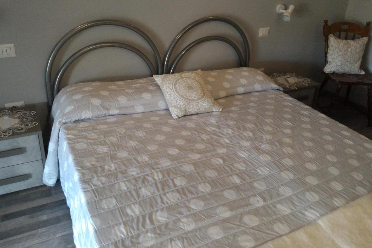 Corona Bed & Breakfast Сардара Екстер'єр фото
