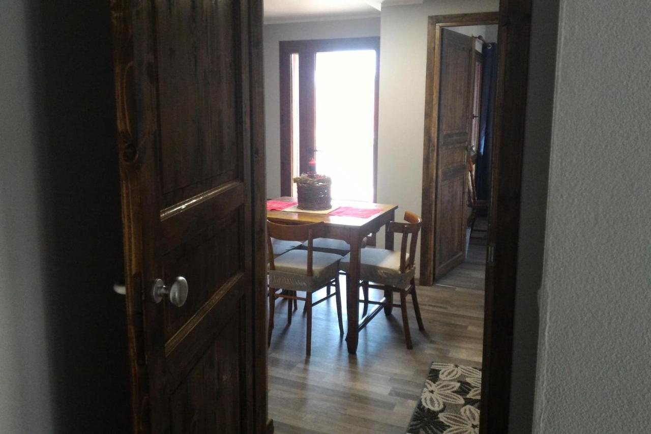 Corona Bed & Breakfast Сардара Екстер'єр фото